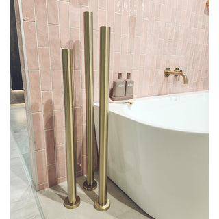 pure-freestanding-heated-towel-rail-900