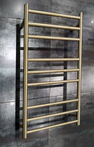 round-heated-towel-ladder-900
