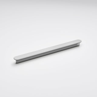code-interiors-flow-300-handle-chrome-side-on