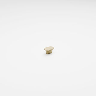 code-interiors-flow-40-handle-brushed-brass-side-on