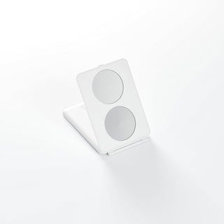 solace-travel-led-mirror-in-matte-white-with-led-light-on-magnifying