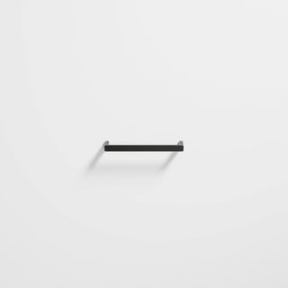 Lineare 475 Horizontal Heated Towel Rail