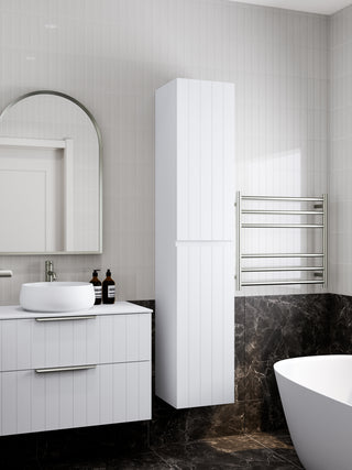 Lineare Tall Storage Tower