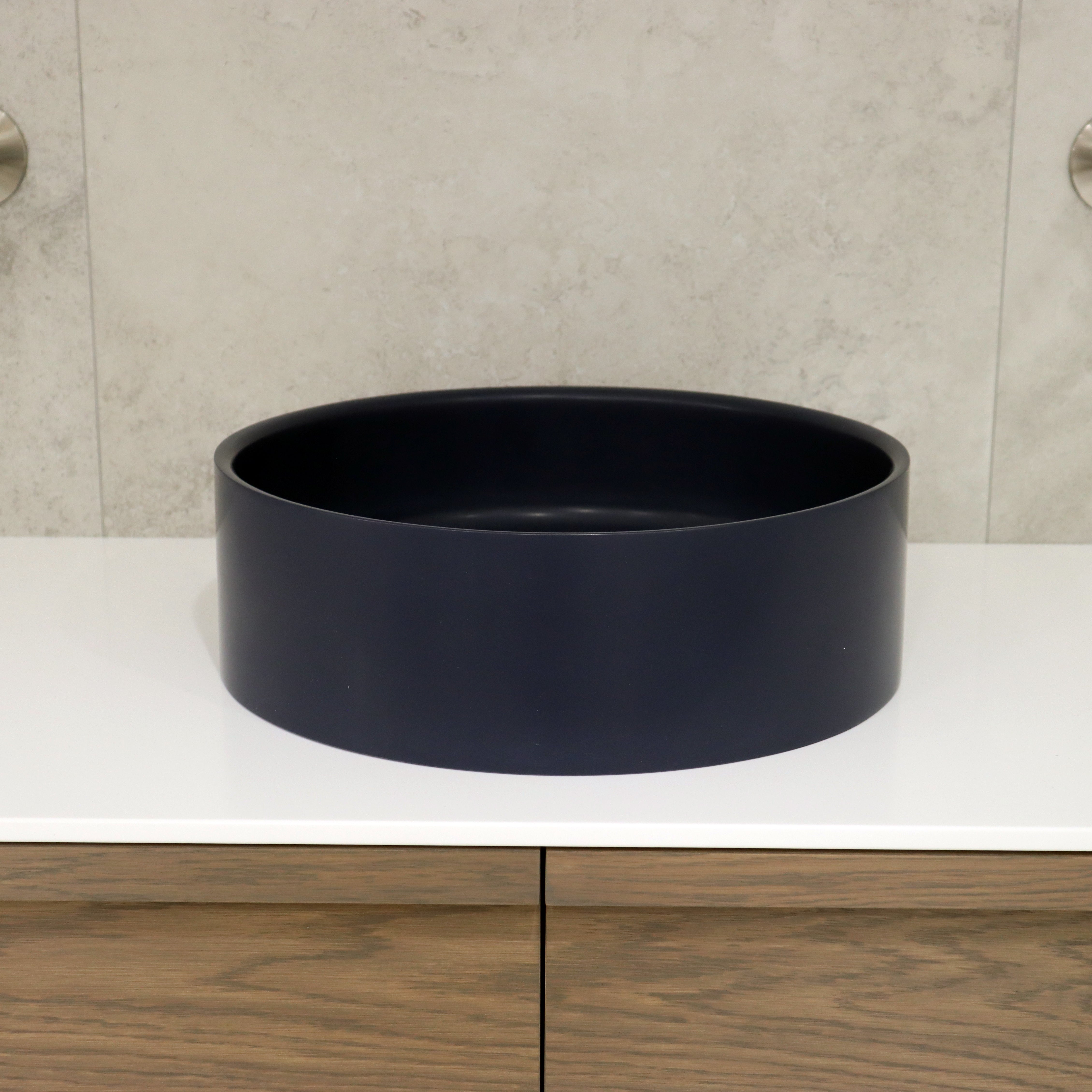 halo-villa-solid-surface-basin-round-in-matte-black